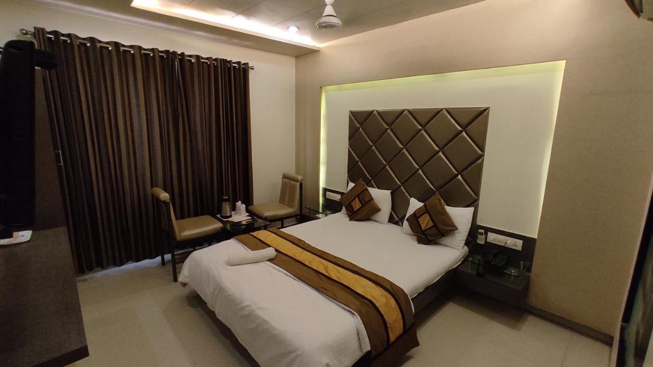Hotel Flair Inn Ahmedabad Exterior foto