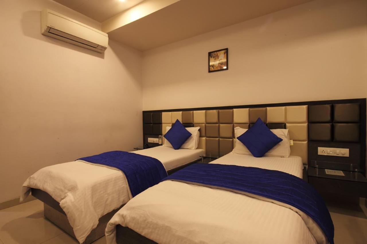 Hotel Flair Inn Ahmedabad Exterior foto